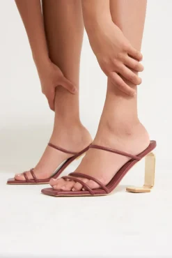 Laleh Sandal