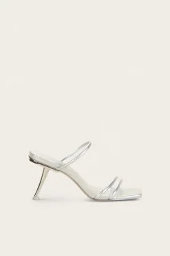 Lydia Sandal