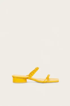 Milo Sandal